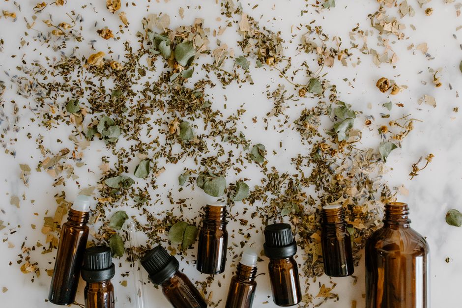 Miere cu plante medicinală: usturoi, ghimbir și propolis